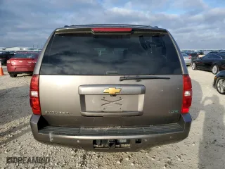 2012 Chevrolet Suburban LT with VIN 1GNSCJE01CR189683, listed as a Copart auction lot 46919695 with 194,079 mi miles and Salvage Title. Bid and sale history available at carsss.com. Image 6.
