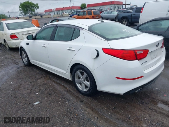 2015 Kia Optima LX with VIN 5XXGM4A77FG388308, listed as a IAAI auction lot 42075894 with 88,744 mi miles. Bid and sale history available at carsss.com. Image 3.