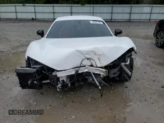 2018 Audi R8 V10 z VIN WUABAAFX5J7902445, wystawiony jako Copart lot #56587934 z przebiegiem Nie podano mil oraz Szkody całkowita. Historia ofert i sprzedaży dostępna na DreamBid. Obrazek 5.