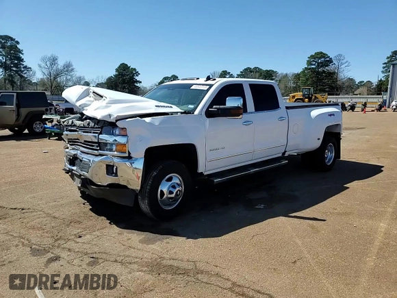 2019 Chevrolet Silverado 3500HD LTZ with VIN 1GC4KXEY4KF100539, listed as a Copart auction lot 48533115 with 117,369 mi miles and Salvage Title. Bid and sale history available at carsss.com. Image 11.