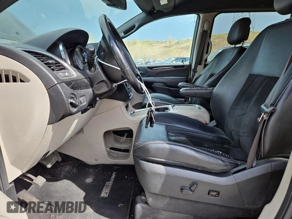 2017 Dodge Grand Caravan SXT with VIN 2C4RDGCG8HR852661, listed as a Copart auction lot 54617535 with 266,866 mi miles and Clean Title. Bid and sale history available at DreamBid. Image 7.
