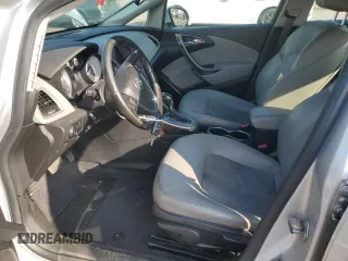 2012 Buick Verano z VIN 1G4PP5SK4C4174927, wystawiony jako Copart lot #63293075 z przebiegiem 221 985 mil mil oraz Szkoda całkowita • Salvage title. Historia ofert i sprzedaży dostępna na DreamBid. Obrazek 7.