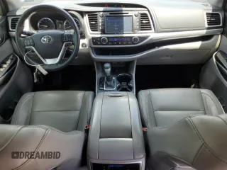 2017 Toyota Highlander XLE with VIN 5TDJZRFH0HS467343, listed as a Copart auction lot 62111325 with 119,629 mi miles and Salvage title. Bid and sale history available at DreamBid. Image 8.