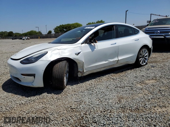 2019 Tesla Model 3 Mid Range z VIN 5YJ3E1EA3KF402556, wystawiony jako Copart lot #56212875 z przebiegiem 89 022 mil mil oraz Szkoda całkowita • Salvage title. Historia ofert i sprzedaży dostępna na DreamBid. Obrazek 1.