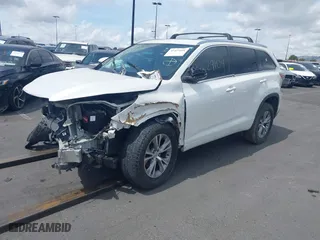 2014 Toyota Highlander XLE with VIN 5TDKKRFH9ES032261, listed as a IAAI auction lot 41429104 with 155,174 mi miles. Bid and sale history available at carsss.com. Image 2.