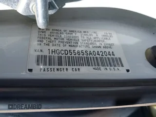 1995 Honda Accord EX z VIN 1HGCD5565SA042044, wystawiony jako IAAI lot #42433765 z przebiegiem 255 906 mil mil oraz . Historia ofert i sprzedaży dostępna na DreamBid. Obrazek 9.