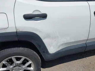 2020 Jeep Renegade Jeepster with VIN ZACNJBAB0LPL23586, listed as a IAAI auction lot 42632554 with 81,486 mi miles and . Bid and sale history available at DreamBid. Image 6.