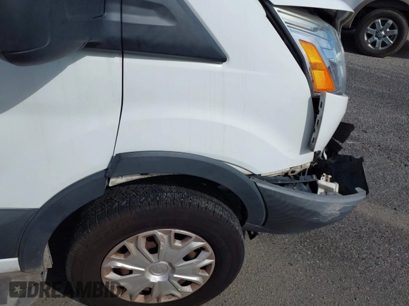 2018 Ford Transit с VIN 1FTYR1YM0JKA92299, выставлен на аукционе IAAI как лот 42585313 с пробегом 156 791 миль миль и . История ставок и продаж доступна на DreamBid. Изображение 18.