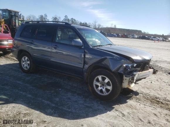 2002 Toyota Highlander with VIN JTEGF21A020042361, listed as a Copart auction lot 45173195 with 272,023 mi miles and Salvage Title. Bid and sale history available at carsss.com. Image 4.