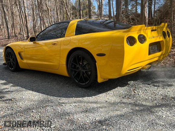 2000 Chevrolet Corvette with VIN 1G1YY22G2Y5106569, listed as a Copart auction lot 45427875 with 30,611 mi miles and Clean Title. Bid and sale history available at carsss.com. Image 3.
