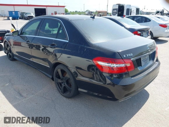 2010 Mercedes-Benz E-Class E 350 Luxury with VIN WDDHF8HB4AA157697, listed as a IAAI auction lot 42025686 with 205,626 mi miles. Bid and sale history available at carsss.com. Image 3.