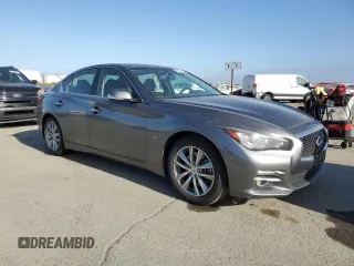 2015 Infiniti Q50 Premium with VIN JN1BV7AP5FM331482, listed as a Copart auction lot 53760335 with 134,471 mi miles and Clean Title. Bid and sale history available at carsss.com. Image 4.