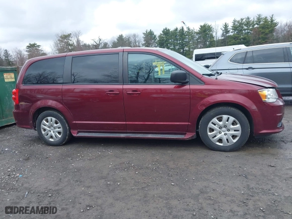 2018 Dodge Grand Caravan SE with VIN 2C4RDGBG2JR337890, listed as a IAAI auction lot 41967253 with 117,564 mi miles. Bid and sale history available at carsss.com. Image 13.