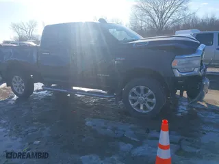 2019 Ram 2500 Big Horn with VIN 3C6UR5DJ2KG696924, listed as a IAAI auction lot 41644092 with 120,705 mi miles. Bid and sale history available at carsss.com. Image 1.