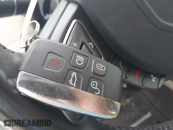2015 Land Rover Range Rover Evoque Pure Plus with VIN SALVP2BG0FH016709, listed as a IAAI auction lot 42404386 with 84,281 mi miles and . Bid and sale history available at DreamBid. Image 11.