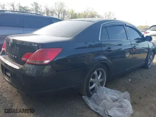 2006 Toyota Avalon XL with VIN 4T1BK36B26U118836, listed as a IAAI auction lot 42062196 with 187,221 mi miles. Bid and sale history available at carsss.com. Image 4.
