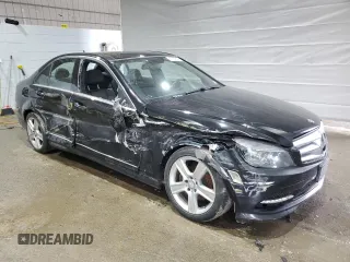 2011 Mercedes-Benz C 300 Sport z VIN WDDGF8BB5BR163628, wystawiony jako Copart lot #47662925 z przebiegiem 101 438 mil mil oraz Szkody całkowita. Historia ofert i sprzedaży dostępna na DreamBid. Obrazek 4.