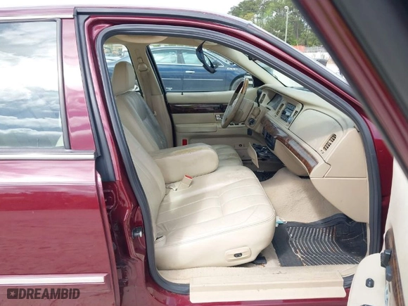 2006 Mercury Grand Marquis LS Premium with VIN 2MEHM75V26X621396, listed as a IAAI auction lot 41928996 with 230,311 mi miles. Bid and sale history available at carsss.com. Image 5.