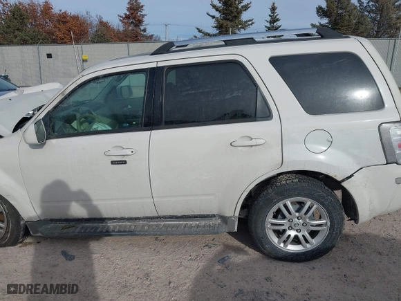 2010 Mercury Mariner Premier with VIN 4M2CN8HG3AKJ15125, listed as a IAAI auction lot 41440858 with 1 mi miles. Bid and sale history available at carsss.com. Image 14.
