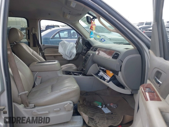 2011 GMC Yukon SLT with VIN 1GKS1CE01BR150895, listed as a IAAI auction lot 41183340 with 1 mi miles. Bid and sale history available at carsss.com. Image 5.