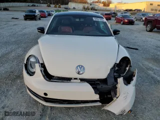 2012 Volkswagen Beetle 2.0T Turbo w/Sun/Sound with VIN 3VWV67AT4CM645268, listed as a Copart auction lot 88001065 with 0 mi miles and Salvage Title. Bid and sale history available at carsss.com. Image 5.