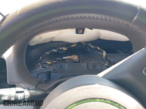 2011 Jeep Grand Cherokee Laredo with VIN 1J4RS4GG0BC573388, listed as a IAAI auction lot 41875998 with Not Provided miles and . Bid and sale history available at DreamBid. Image 13.