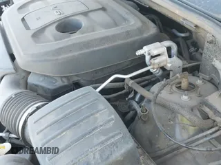 2019 Jeep Grand Cherokee Trailhawk z VIN 1C4RJFLG1KC733546, wystawiony jako IAAI lot #43364346 z przebiegiem 108 929 mil mil oraz . Historia ofert i sprzedaży dostępna na DreamBid. Obrazek 19.