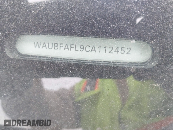 2012 Audi A4 Premium z VIN WAUBFAFL9CA112452, wystawiony jako IAAI lot #41921943 z przebiegiem Nie podano mil oraz . Historia ofert i sprzedaży dostępna na DreamBid. Obrazek 11.