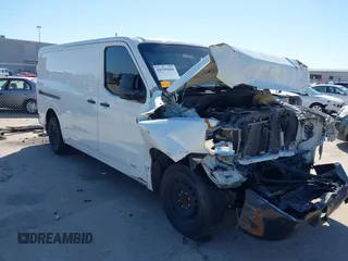 2020 Nissan NV Cargo S z VIN 1N6BF0KY4LN810374, wystawiony jako IAAI lot #41749430 z przebiegiem 281 153 mil mil oraz . Historia ofert i sprzedaży dostępna na DreamBid. Obrazek 1.