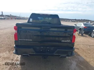 2020 Chevrolet Silverado 1500 High Country with VIN 3GCUYHEL2LG432410, listed as a IAAI auction lot 40676197 with 60,657 mi miles. Bid and sale history available at carsss.com. Image 16.