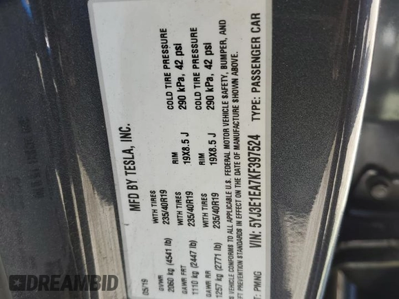 2019 Tesla Model 3 Mid Range z VIN 5YJ3E1EA7KF397524, wystawiony jako Copart lot #52696585 z przebiegiem 82 995 mil mil oraz Szkoda całkowita • Salvage title. Historia ofert i sprzedaży dostępna na DreamBid. Obrazek 14.