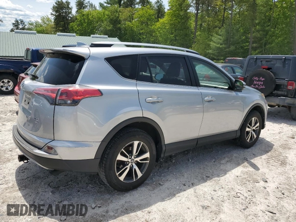 2018 Toyota RAV4 XLE z VIN JTMRFREV6JJ261322, wystawiony jako Copart lot #58483185 z przebiegiem 71 163 mil mil oraz Szkoda całkowita • Salvage title. Historia ofert i sprzedaży dostępna na DreamBid. Obrazek 3.