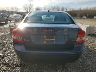 2006 Volvo S40 2.4L with VIN YV1MS382262216488, listed as a Copart auction lot 46152705 with 136,264 mi miles and Non Repairable. Bid and sale history available at carsss.com. Image 6.