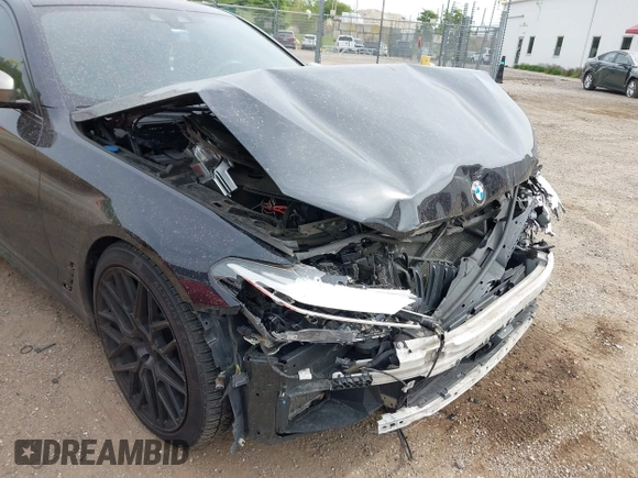 2018 BMW 5 Series M550i xDrive с VIN WBAJB9C53JB286746, выставлен на аукционе IAAI как лот 42303002 с пробегом 81 039 миль миль и . История ставок и продаж доступна на DreamBid. Изображение 18.