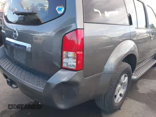 2008 Nissan Pathfinder SE with VIN 5N1AR18U88C606823, listed as a IAAI auction lot 41266052 with 158,182 mi miles. Bid and sale history available at carsss.com. Image 6.
