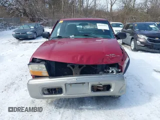 2002 GMC Sonoma SL Fleet with VIN 1GTCS19W228217168, listed as a IAAI auction lot 41615959 with 138,864 mi miles. Bid and sale history available at carsss.com. Image 13.