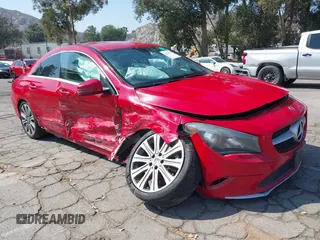 2018 Mercedes-Benz CLA 250 z VIN WDDSJ4EB3JN689100, wystawiony jako IAAI lot #41403038 z przebiegiem 81 891 mil mil oraz . Historia ofert i sprzedaży dostępna na DreamBid. Obrazek 1.