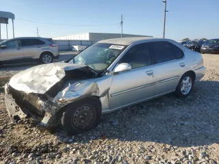 2001 Nissan Altima GXE with VIN 1N4DL01D91C113154, listed as a Copart auction lot 83039044 with 183,087 mi miles and Salvage Title. Bid and sale history available at carsss.com. Image 1.