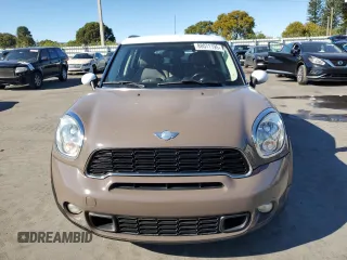 2014 MINI Countryman S with VIN WMWZC3C57EWP29072, listed as a Copart auction lot 88071195 with 105,183 mi miles and Clean Title. Bid and sale history available at DreamBid. Image 5.