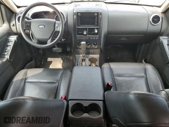 2010 Ford Explorer XLT z VIN 1FMEU7DE8AUA91159, wystawiony jako Copart lot #58913105 z przebiegiem 86 653 mil mil oraz Szkoda całkowita • Salvage title. Historia ofert i sprzedaży dostępna na DreamBid. Obrazek 8.