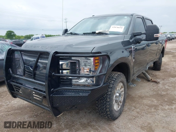 2018 Ford F-250 XL с VIN 1FT7W2B61JEC99951, выставлен на аукционе IAAI как лот 42076634 с пробегом 107 900 миль миль и . История ставок и продаж доступна на DreamBid. Изображение 2.