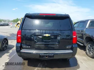 2017 Chevrolet Tahoe Premier z VIN 1GNSCCKC9HR229204, wystawiony jako IAAI lot #42066553 z przebiegiem 138 561 mil mil oraz . Historia ofert i sprzedaży dostępna na DreamBid. Obrazek 16.