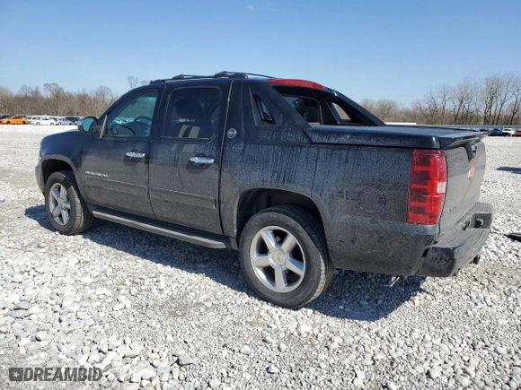 2013 Chevrolet Avalanche LT with VIN 3GNTKFE76DG179301, listed as a Copart auction lot 49106465 with 124,537 mi miles and Salvage Title. Bid and sale history available at carsss.com. Image 2.