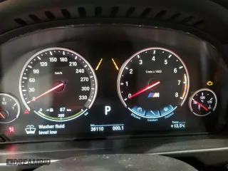2015 BMW X5 M with VIN 5YMKT6C52F0C89637, listed as a Copart auction lot 51023414 with 38,110 mi miles. Bid and sale history available at carsss.com. Image 9.