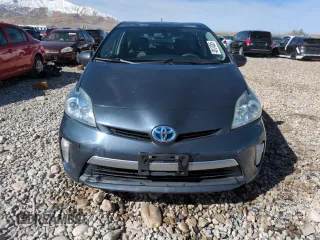 2012 Toyota Prius with VIN JTDKN3DP0C3011716, listed as a Copart auction lot 48124385 with 217,871 mi miles and Salvage Title. Bid and sale history available at DreamBid. Image 5.