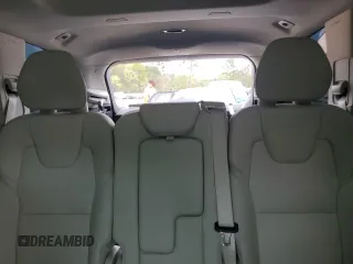 2022 Volvo XC90 Momentum with VIN YV4102PK2N1784672, listed as a Copart auction lot 50940645 with 28,956 mi miles and Salvage Title. Bid and sale history available at carsss.com. Image 10.