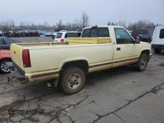 1997 GMC Sierra 1500 with VIN 1GTGC24R4VZ546832, listed as a Copart auction lot 87954535 with 411,941 mi miles and Clean Title. Bid and sale history available at DreamBid. Image 3.