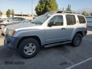 2007 Nissan Xterra SE z VIN 5N1AN08U77C541516, wystawiony jako Copart lot #57232175 z przebiegiem 224 850 mil mil oraz Szkody całkowita. Historia ofert i sprzedaży dostępna na DreamBid. Obrazek 1.