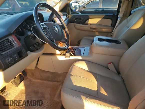 2008 Chevrolet Avalanche LS with VIN 3GNEC12098G265028, listed as a Copart auction lot 88664905 with 123,254 mi miles and Salvage title. Bid and sale history available at DreamBid. Image 7.