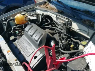 2004 Ford Escape Limited с VIN 1FMCU941X4KA45218, выставлен на аукционе IAAI как лот 42418182 с пробегом 385 122 миль миль и . История ставок и продаж доступна на DreamBid. Изображение 13.